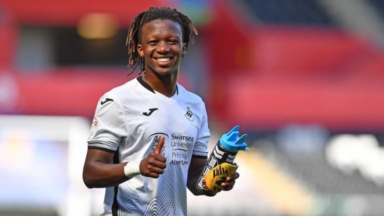 Reading boss keen on signing Rushesha