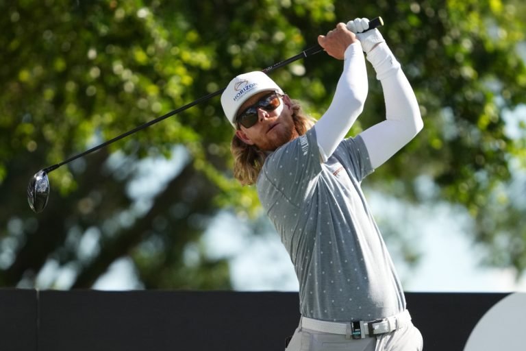 Scott Vincent’s humbled response after clinching spot on 2024 LIV Golf tour