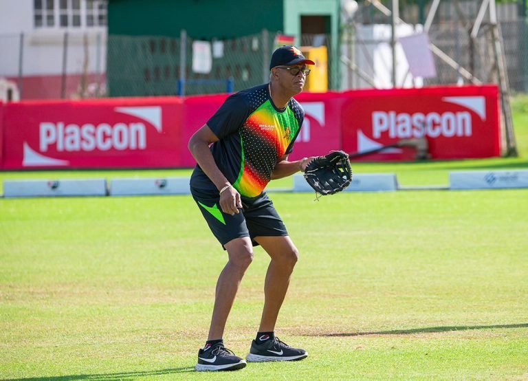 Zimbabwe hire West Indies legend Courtney Walsh to help Women’s T20 World Cup bid