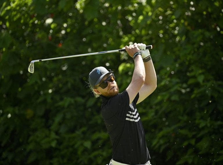 Zimbabwe’s Scott Vincent overcomes lost clubs, two stroke penalty to vault into contention at International Series Morocco