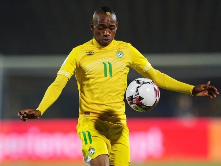 Red-hot Billiat back in Warriors squad