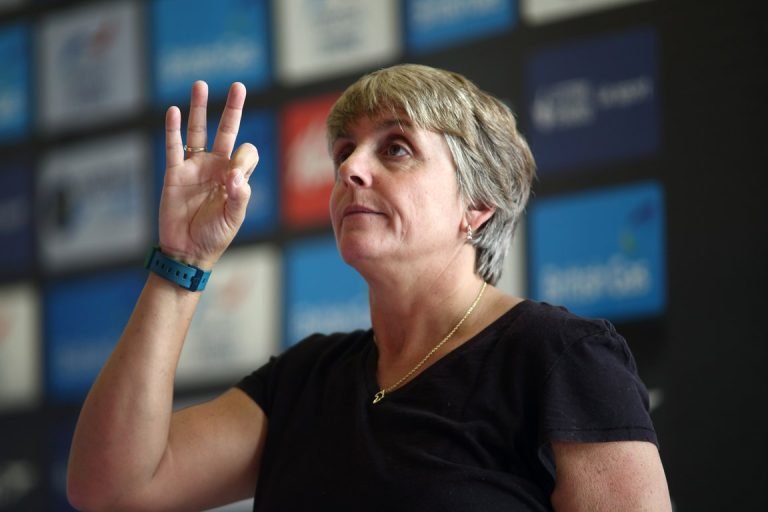Legendary Zimbabwe-born diving coach Figueiredo to leave Aquatics GB