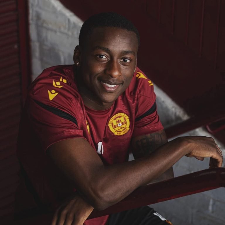 Motherwell boss delights in Tawanda Maswanhise’s contract extension